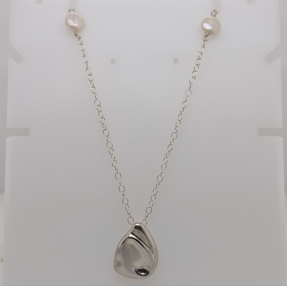 Jewelry - Sterling Silver Modern Style Pendant & Silver Chain w/ Flat Biwa Pearls
